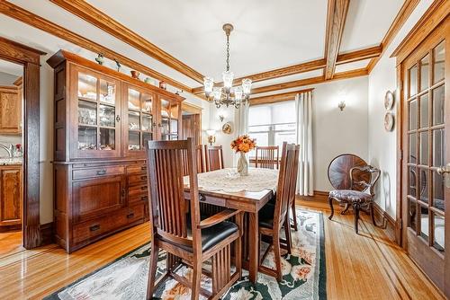 226 Mountain Park Avenue, Hamilton, ON - Indoor Photo Showing Dining Room