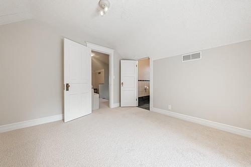 226 Mountain Park Avenue, Hamilton, ON - Indoor Photo Showing Other Room