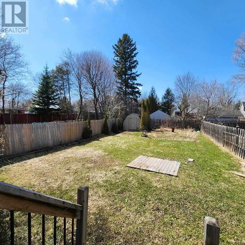 439 Charles St, Sault Ste Marie, ON - Outdoor With Backyard