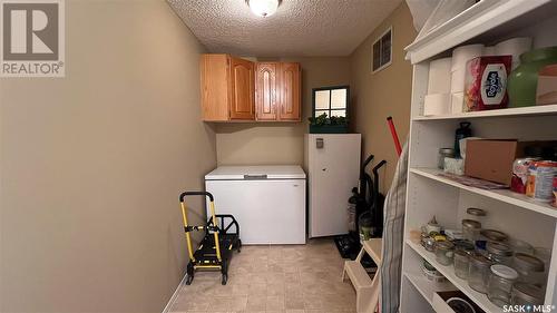 11 1391 98Th Street, North Battleford, SK - Indoor Photo Showing Laundry Room