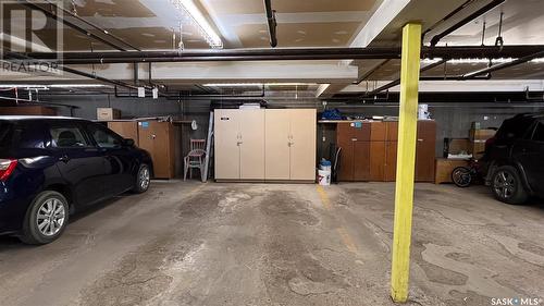 11 1391 98Th Street, North Battleford, SK - Indoor Photo Showing Garage