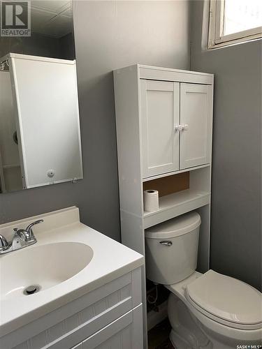 318 Myrtle Avenue, Yorkton, SK - Indoor Photo Showing Bathroom