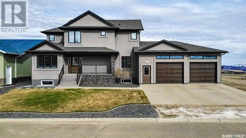 45 Crescent Drive, Avonlea, SK - Outdoor With Facade