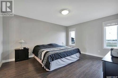 45 Crescent Drive, Avonlea, SK - Indoor Photo Showing Bedroom