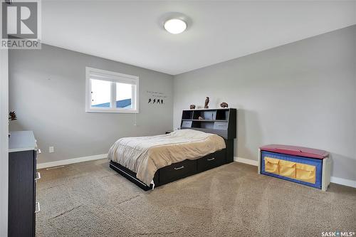 45 Crescent Drive, Avonlea, SK - Indoor Photo Showing Bedroom