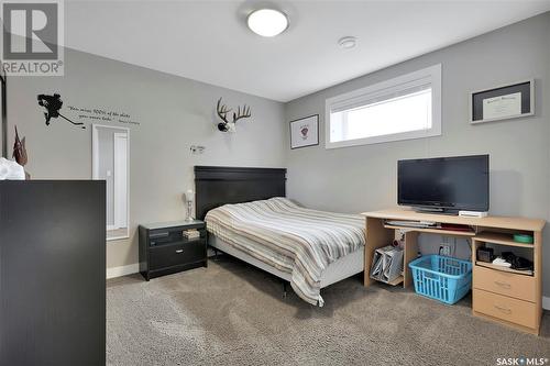 45 Crescent Drive, Avonlea, SK - Indoor Photo Showing Bedroom