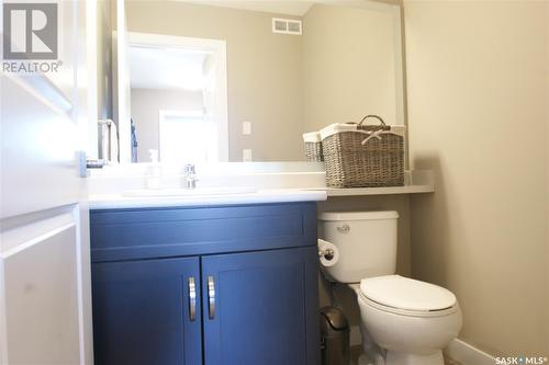 338 Eaton Lane, Saskatoon, SK - Indoor Photo Showing Bathroom