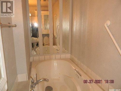 113 3Rd Avenue Sw, Ituna, SK - Indoor Photo Showing Bathroom