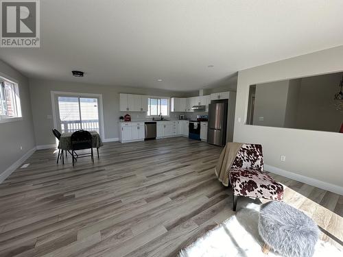8616 91 Avenue, Fort St. John, BC - Indoor Photo Showing Living Room