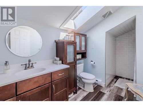 7243 Rainbow Crescent, Canim Lake, BC - Indoor Photo Showing Bathroom