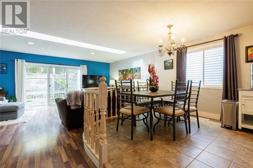 1567 Afton Court, Sarnia, ON - Indoor Photo Showing Dining Room