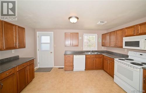 1149 Route 616, Keswick Ridge, NB - Indoor Photo Showing Kitchen With Double Sink