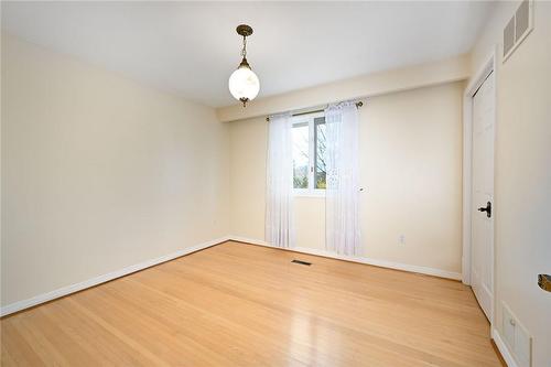 2423 Hensall Street, Mississauga, ON - Indoor Photo Showing Other Room