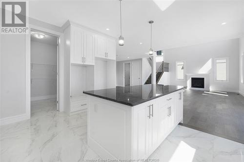 85 Kingsbridge, Amherstburg, ON - Indoor Photo Showing Kitchen With Upgraded Kitchen