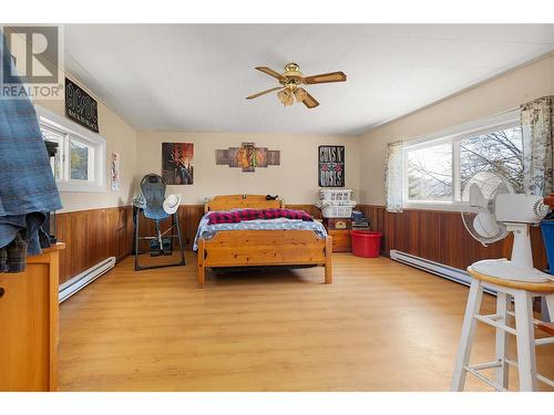 3521 20 Avenue Ne, Salmon Arm, BC - Indoor Photo Showing Bedroom