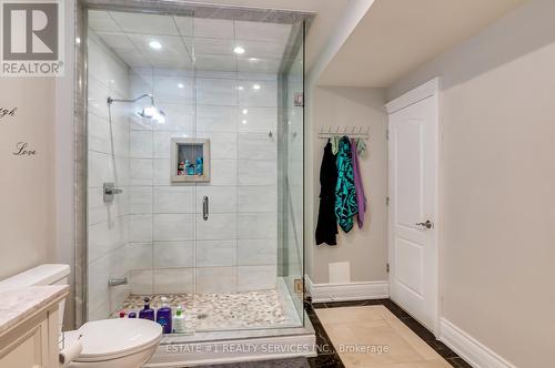 12 Orchard Dr, Mono, ON - Indoor Photo Showing Bathroom
