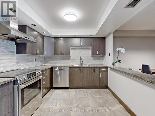 1109 - 65 Spring Garden Avenue, Toronto, ON - Indoor Photo Showing Kitchen With Upgraded Kitchen