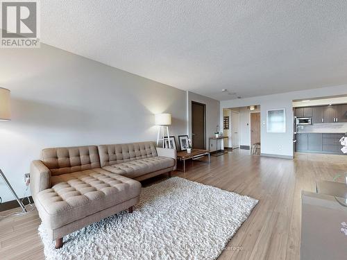 #1109 -65 Spring Garden Ave, Toronto, ON - Indoor Photo Showing Living Room