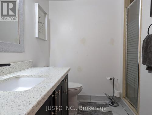 105 - 480 Mclevin Avenue, Toronto, ON - Indoor Photo Showing Bathroom