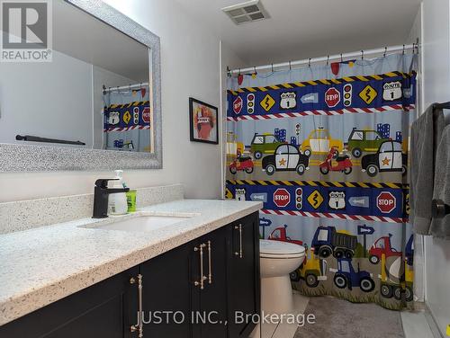 #105 -480 Mclevin Ave, Toronto, ON -  Photo Showing Other Room