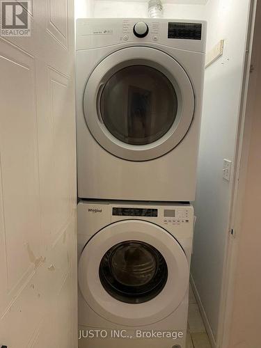 105 - 480 Mclevin Avenue, Toronto, ON - Indoor Photo Showing Laundry Room