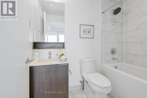 #3706 -5 Buttermill Ave, Vaughan, ON - Indoor Photo Showing Bathroom
