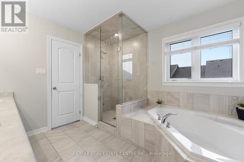 88 Bramsey St, Georgina, ON - Indoor Photo Showing Bathroom