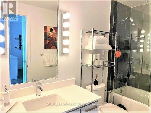 #D430 -333 Sea Ray Ave, Innisfil, ON - Indoor Photo Showing Bathroom