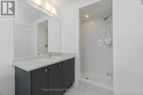 172 Eastbridge Avenue, Welland, ON - Indoor Photo Showing Bathroom