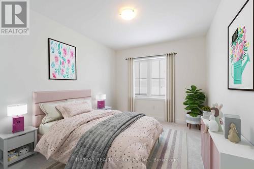 172 Eastbridge Ave, Welland, ON - Indoor Photo Showing Bedroom