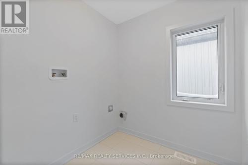 172 Eastbridge Ave, Welland, ON - Indoor Photo Showing Other Room