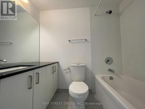 #512 -11611 Yonge St, Richmond Hill, ON - Indoor Photo Showing Bathroom