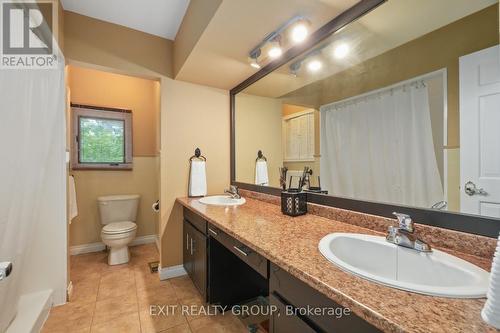 16686 Highway 2, Quinte West, ON - Indoor Photo Showing Bathroom