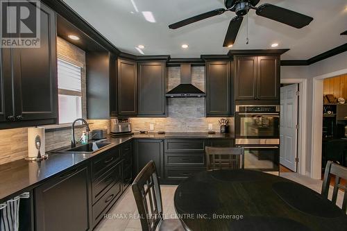 2 Gregory Street S, Brampton, ON - Indoor Photo Showing Kitchen With Upgraded Kitchen