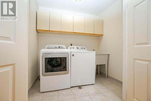 20 Kesteven Crescent, Brampton, ON - Indoor Photo Showing Laundry Room