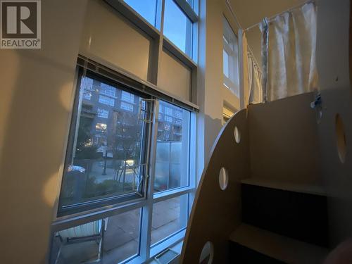 10 9150 University High Street, Burnaby, BC - Indoor Photo Showing Other Room