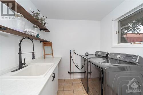 4104 Brinston Road, Brinston, ON - Indoor Photo Showing Laundry Room