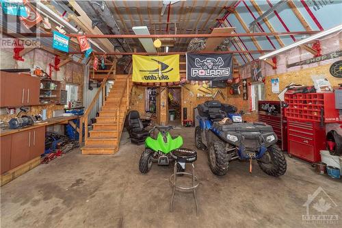4104 Brinston Road, Brinston, ON - Indoor Photo Showing Garage