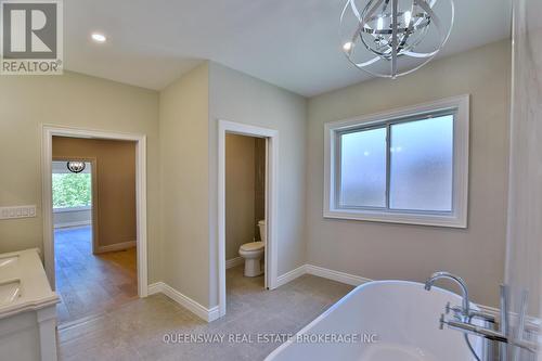 1852 River Road W, Wasaga Beach, ON - Indoor Photo Showing Bathroom