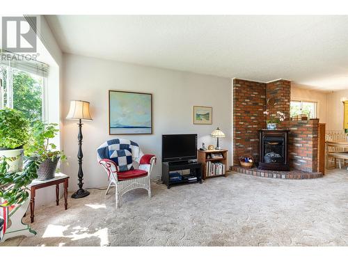 2955 Jarvis Street, Armstrong, BC - Indoor Photo Showing Other Room