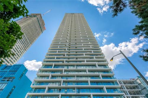 898 Portage Parkway|Unit #1205, Vaughan, ON - Outdoor With Balcony With Facade