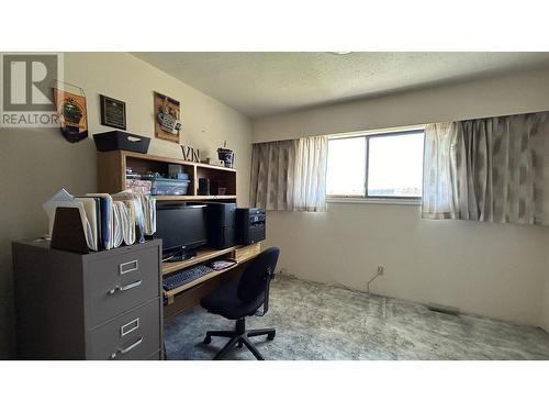 4894 Kemmi Crescent, 108 Mile Ranch, BC - Indoor Photo Showing Other Room