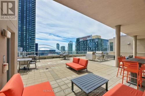 436 - 250 Wellington Street W, Toronto (Waterfront Communities), ON - Outdoor With Exterior