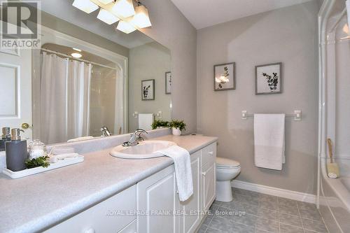 10 Olde Forest Lane, Kawartha Lakes, ON - Indoor Photo Showing Bathroom