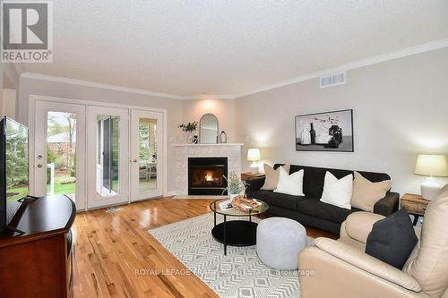 10 Olde Forest Lane, Kawartha Lakes, ON - Indoor Photo Showing Living Room With Fireplace