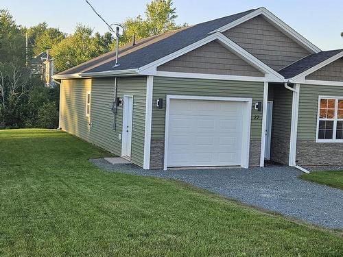 27 Perry Crescent, Stewiacke, NS 