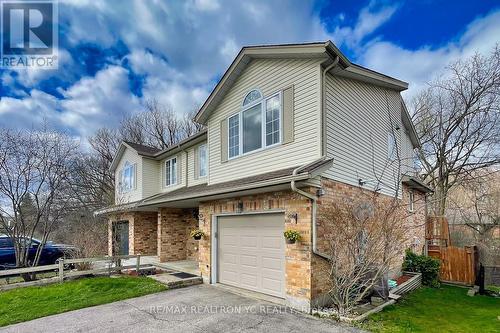22 Westmeadow Dr, Kitchener, ON - Outdoor