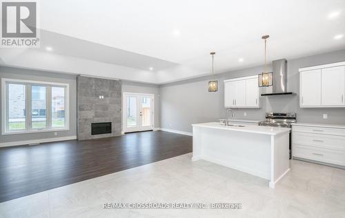 614 Old Course Trail, Welland, ON - Indoor With Fireplace