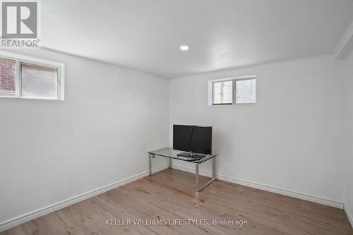 33 Wilson Ave S, Chatham-Kent, ON - Indoor Photo Showing Other Room
