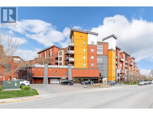 654 Cook Road Unit# 208, Kelowna, BC - Outdoor With Facade